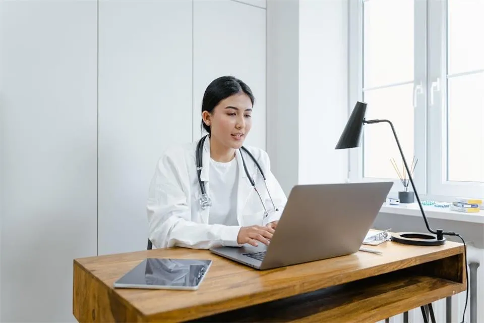 What Should You Ask Vendors Before Buying Healthcare Equipment